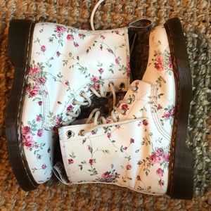 Vintage rose/floral white Dr Martens - never worn